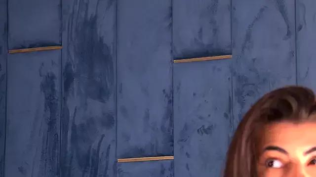 YasminaMoon from StripChat