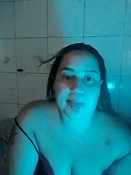 yesmiia — cuspir nos peitos - spit tits