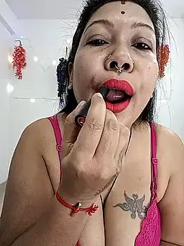 YOUR_LOVELY-40 from StripChat