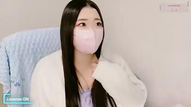 Masturbate to dirty performer Yukinko_o_ yukinko_o_ from StripChat