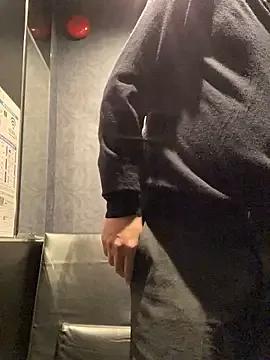 yuuki8910 from StripChat